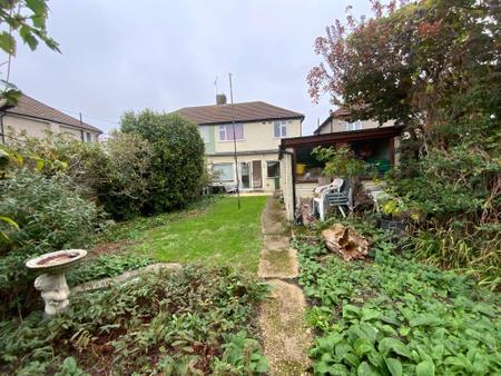 REAR GARDEN approx 90ft