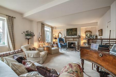 Ph9_6422233 copy.jpg