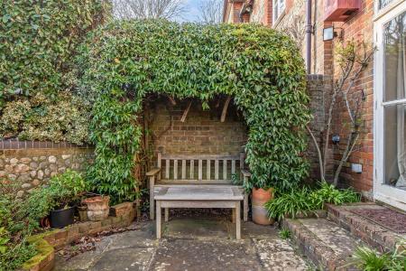 Ph5_6422229 copy.jpg