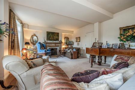 Ph7_6422231 copy.jpg