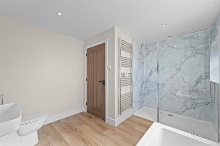 ENSUITE SHOWER ROOM