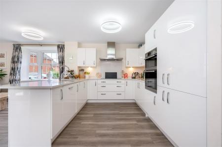 16 Penson Gardens WEB PH-48.jpg