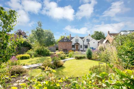 The Cottage Revisit PH-21.jpg