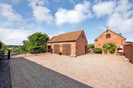 The Covert, Elton WEB PH-49.jpg