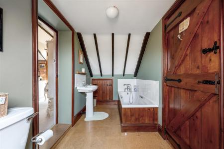 The Covert, Elton WEB PH-83.jpg