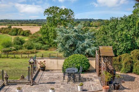 The Covert, Elton WEB PH-89.jpg