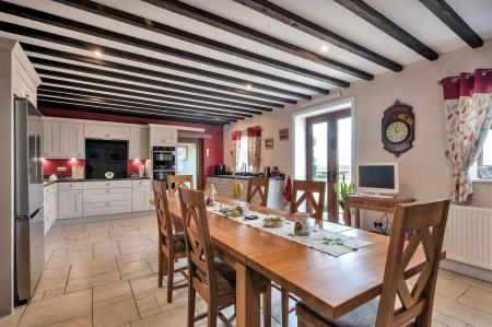 The Covert, Elton WEB PH-59.jpg