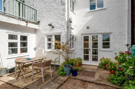 The White House WEB PH-20.jpg