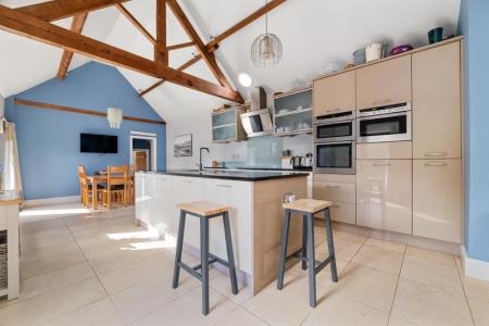 The Long Barn WEB PH-25.jpg