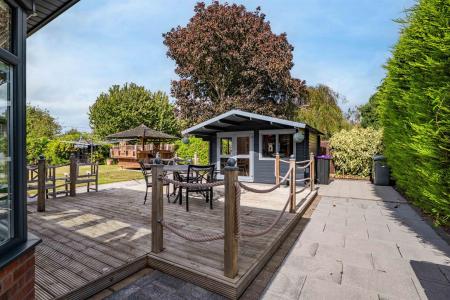 Tinkers Lodge-02.jpg