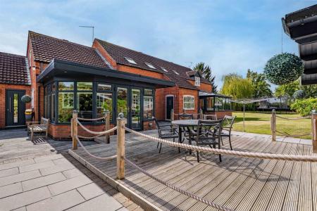 Tinkers Lodge-03.jpg