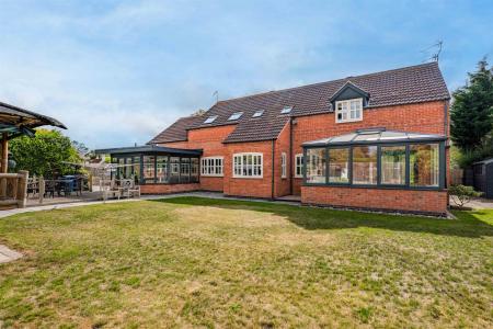 Tinkers Lodge-06.jpg