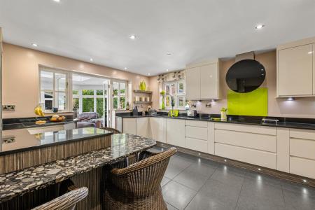 Tinkers Lodge-10.jpg