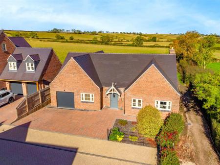 23 North Lodge Road-10.jpg