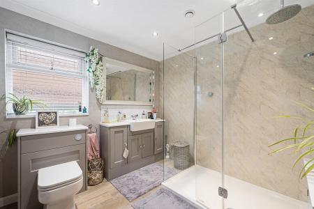 6 Sedgebrook Road-15.jpg