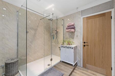 6 Sedgebrook Road-14.jpg