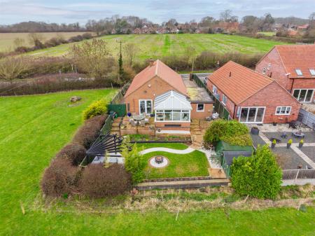 6 Sedgebrook Road-6.jpg