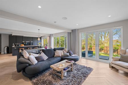 8 Valley Lane-05.jpg