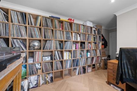 8 Valley Lane-14.jpg