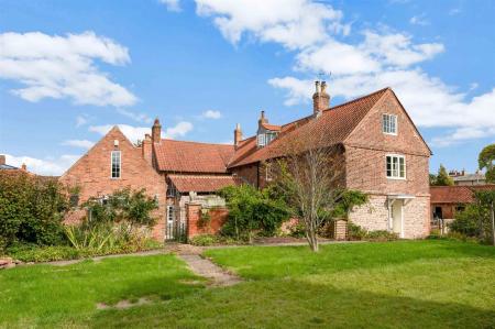 Yew Tree WEB PH-48.jpg