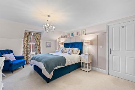 1 Whipling Close-34.jpg