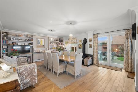 1 Whipling Close-08.jpg