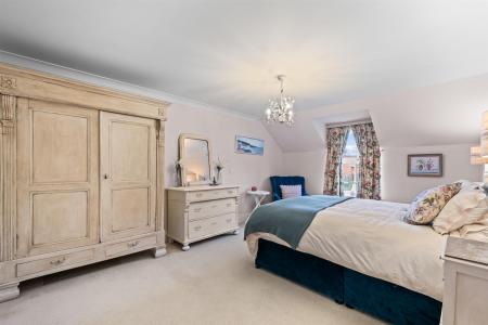 1 Whipling Close-35.jpg