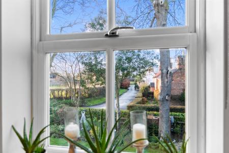 1 Whipling Close-36.jpg