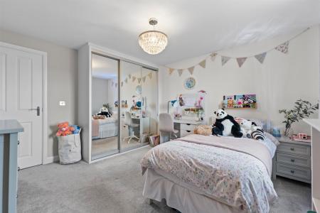 6 Dunsmore Avenue-17.jpg