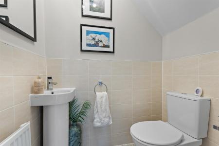 6 Dunsmore Avenue-02.jpg