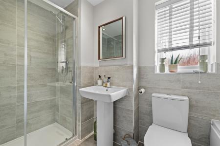 6 Dunsmore Avenue-22.jpg