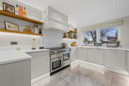 15 Main Street-08.jpg