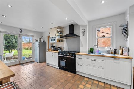 28 Main Street-8.jpg