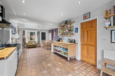 28 Main Street-6.jpg