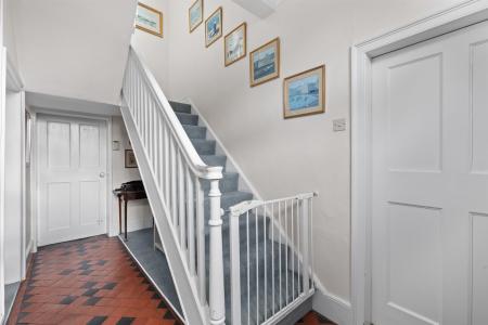 8 Newgate Street-1.jpg