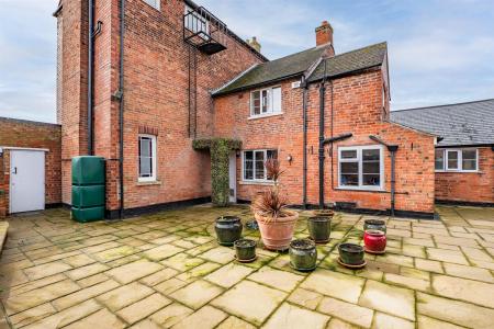 8 Newgate Street-6.jpg