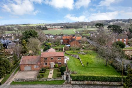 77 High Street WEB PH-11.jpg