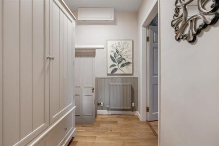 77 High Street WEB PH-83.jpg