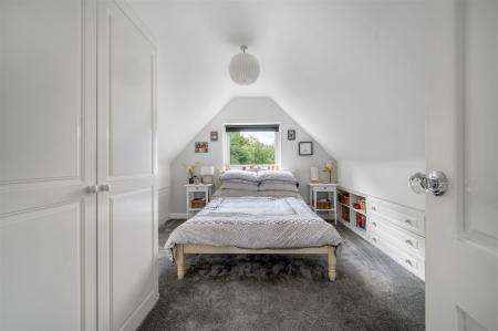 94 Grantham Road WEB PH-67.jpg