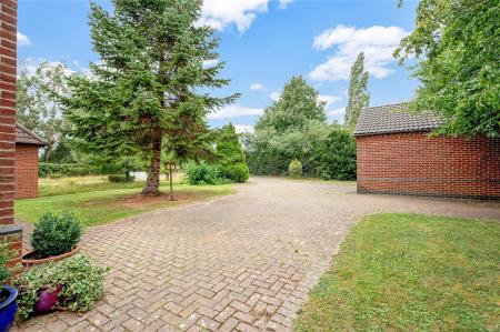 94 Grantham Road WEB PH-21.jpg