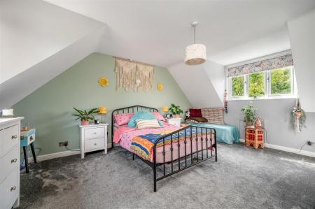 94 Grantham Road WEB PH-66.jpg