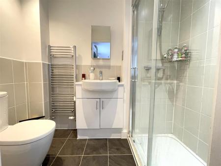 ENSUITE SHOWER ROOM