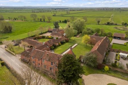 Stones House Farm WEB PH-1.jpg