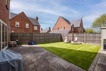 4 Woodview Paddock-7.jpg