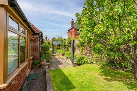 Lundy Cottage-11.jpg