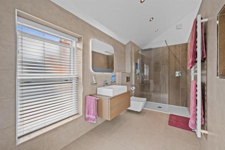 Linden House-42.jpg