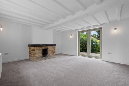 12 Castle View-27.jpg