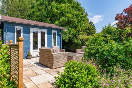 Riverside Cottage-13.jpg