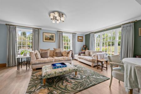 Meadows Farm House-16.jpg