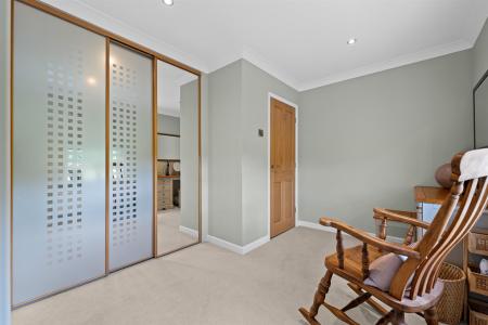 Meadows Farm House-32.jpg
